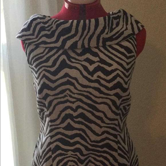 Dana Buchman Dresses & Skirts - Gorgeous Dana Bachman zebra sheath dress